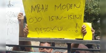 Terciduk Satpol PP Bersama Wanita di Hotel, Mbah Modin Desa Hargoretno Kerek Didemo Warga