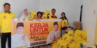 Ringankan Beban Masyarakat, Adies Kadir Bagikan 12 Ribu Paket Sembako di Surabaya dan Sidoarjo