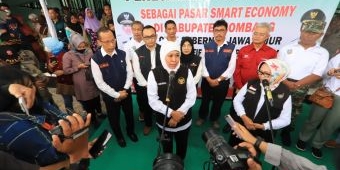 Transaksi dan Pembayaran Distribusi Pakai Digital, Pasar Perak Jombang Diresmikan Gubernur Khofifah