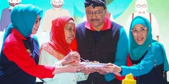 Puncak Peringatan HLUN ke-28, Gus Ipul Dukung Lansia Sehat, Mandiri, Berkarya, dan Inspiratif