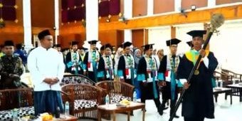 STISA Pamekasan Wisuda 50 Mahasiswa Prodi HES dan HKI