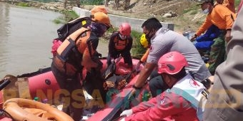 Petugas SAR Gabungan Temukan 1 Korban Perahu Tenggelam di Tuban dalam Kondisi Tewas Mengambang