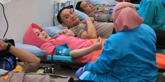 Peringati HUT ke-Bhayangkara, Polrestabes Surabaya Gelar Donor Darah