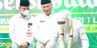 Gubernur Khofifah Resmikan Masjid Nurul Hakam SMKN 1 Lamongan, Harap Bisa Perkuat Pembangunan Akhlak