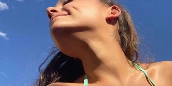 Pacaran Romantis, Ariana Grande Pamer Bikini, Apalagi dalam Kamar, Pamer Apa Ya?