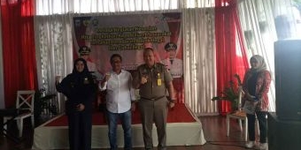 Satpol PP Kabupaten Malang Sosialisasikan Peredaran Rokok Ilegal kepada para Pelaku Seni dan Budaya