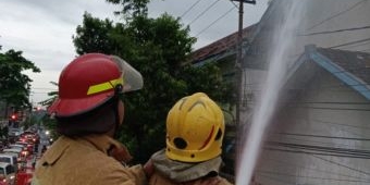 Kebakaran Lantai Dua SMPN 2 Pare Kediri Diduga akibat Korsleting, Kerugian Ditaksir Rp1 Juta