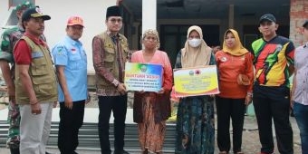 Bupati Bangkalan Beri Bantuan Sembako dan Material Bangunan untuk Korban Puting Beliung