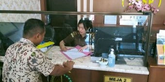 Pelapor Kasus Pengadaan PLTS Dinkes Ngawi Kembali Datangi Kantor Kejari, Ada Apa?