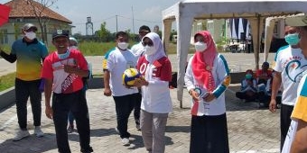 Tingkatkan Kekompakan dan Etos Kerja, RSUD Grati Gelar Lomba Tradisional antar Karyawan