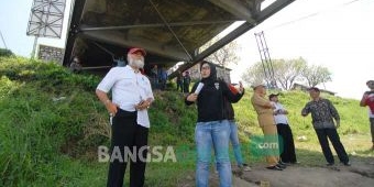 Sidak Jembatan Ploso, Anggota Komisi V DPR RI: Pembangunan Jembatan Baru Semakin Mendesak