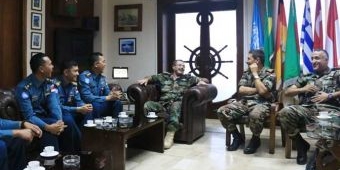 Wadan PMPP TNI Kunjungi KRI Usman Harun–359 di Beirut Lebanon