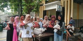 Sembelih 1 Sapi dan 5 Kambing, KWG Berbagi Hewan Kurban