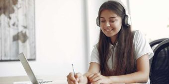 Cara Cepat Bicara Bahasa Inggris: Fokus pada Praktik