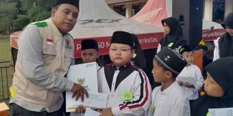 Hari Santri Nasional 2023, RMINU Sidoarjo Beri Santunan Ratusan Santri Yatim Piatu