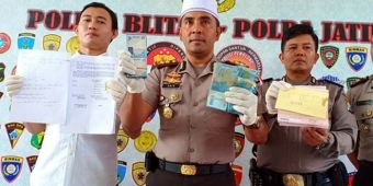 Oknum Camat Kanigoro Blitar Tersangka OTT Resmi Ditahan