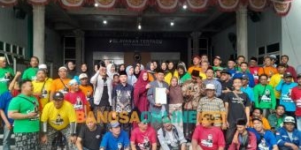 Diantar Warga dari Banyak Kalangan, Pengusaha di Sidoarjo Daftar Calon Kades Wadungasri