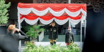 Upacara Peringatan Hari Jadi ke-492 Kabupaten Pamekasan, Peserta Pakai Busana Bangsawan