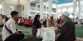 Menangis Tersentuh Lihat Ka'bah di TV,  Perempuan Asal Jombang Masuk Islam