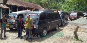 Pangkalannya jadi Pasar, Para Sopir MPU di Trenggalek Mengadu ke Dishub