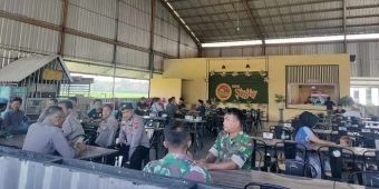 Somasi Diabaikan, Puluhan Orang Datangi Bebek Sinjay Karena Tak Kosongkan Lahan