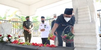 Peringatan Hari Jadi ke-163, Bupati Sidoarjo Ziarah ke Makam Pendahulunya