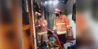 Korsleting, Rumah Warga Driyorejo Gresik Hangus Terbakar