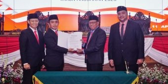 DPRD Kota Pasuruan Setujui 8 Raperda, Wali Kota Tekankan Tindak Lanjut Serius dan Terukur