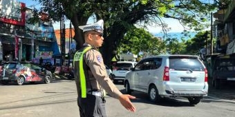 Arus Lalu Lintas di Kota Batu Ramai Lancar saat Libur Lebaran 1447 H
