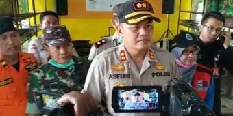 K-9 dan Pendeteksi Suhu Tubuh Diterjunkan Cari Korban Longsor TPAS Supit Urang