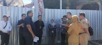 Hakim PTUN Turun ke Lokasi Sengketa Mutiara Regency Vs Pemkab Sidoarjo