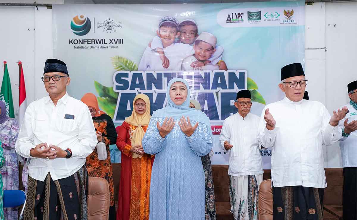 Ketua Umum PP Muslimat NU, Khofifah Indar Parawansa, saat menghadiri rangkaian Konferwil NU Ke XVIII di Ponpes Tebuireng, Jombang.