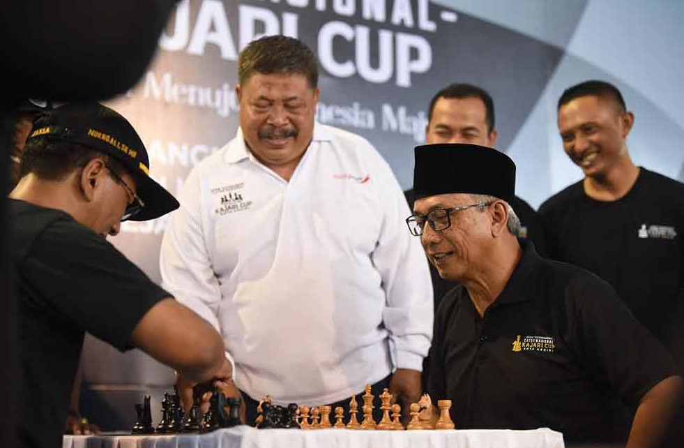 Turnamen Catur Nasional Kajari Cup 2025 Dibuka, Gus Qowim Dorong Lahirnya Pecatur Berprestasi