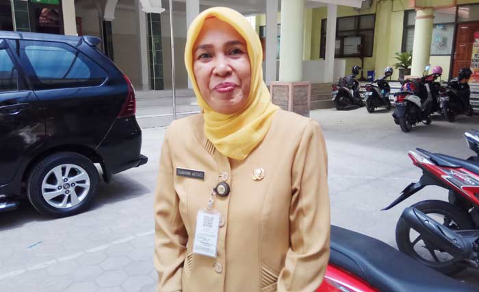 Sumarmi Astutik, anggota tim Penyehatan PDAM Kota Mojokerto. foto: YUDI EKO P/BANGSAONLINE