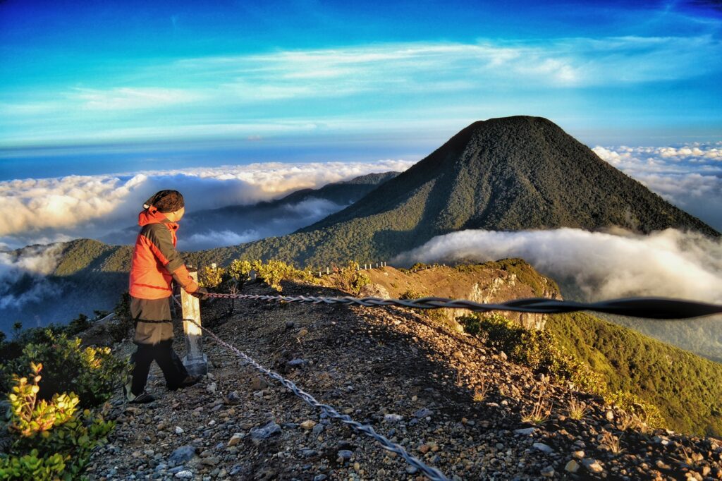 17 Agustus Jalur Pendakian Gunung Gede Pangrango akan Ditutup, Simak Alasannya. Foto: Ist