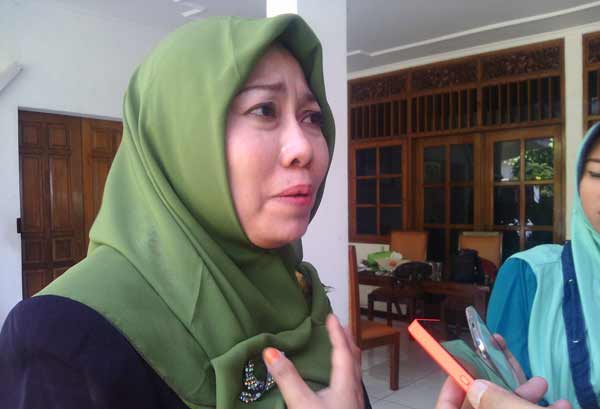 Ketua DPRD Bojonegoro, Mitroatin menganggap EMCL dan Tripatra telah memperbudak pekerja. Foto: Eky Nurhadi/BANGSAONLINE