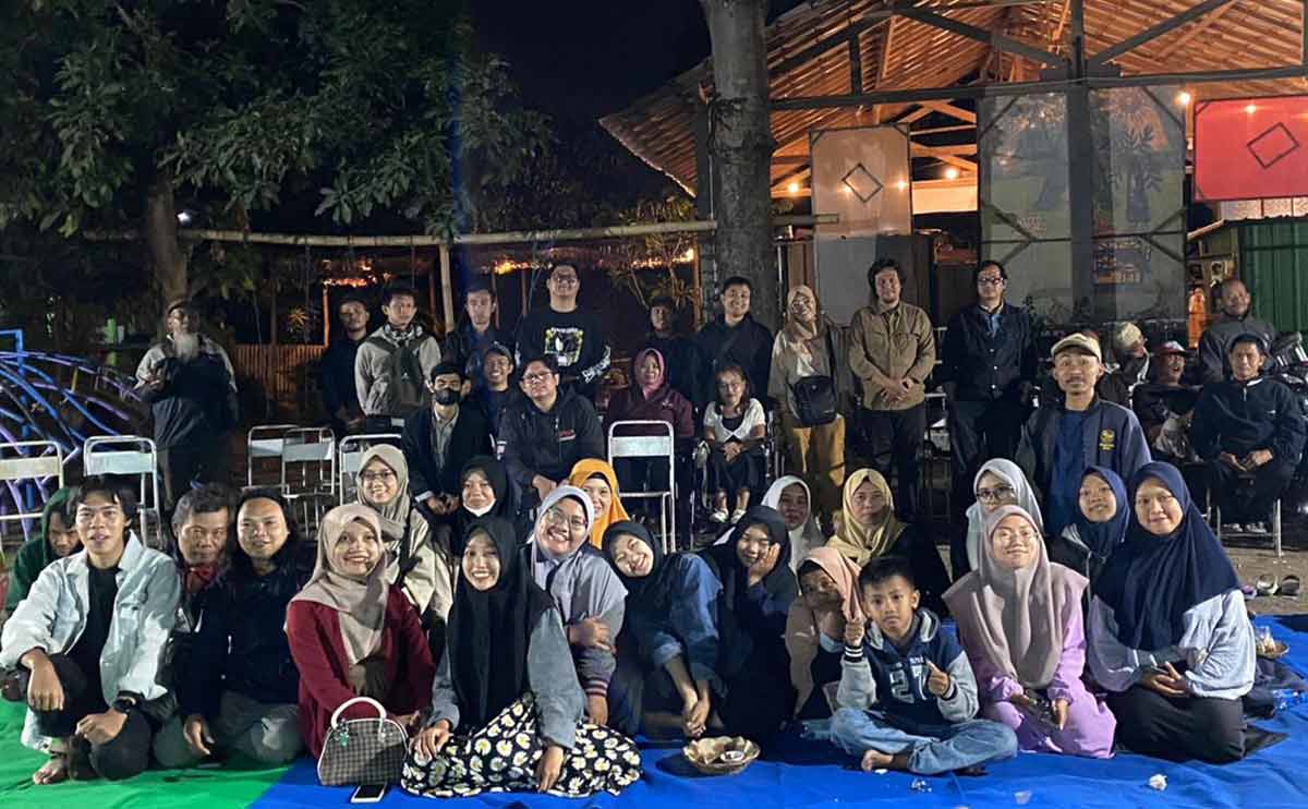 Para peserta nonton bareng dan diskusi yang diinisiasi Komunitas Sitasi bersama para narasumber. Foto: Ist