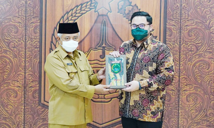 Mas Dhito Ngabuburit Bareng Abah Sanusi Bahas Rute Khusus Kediri - Malang