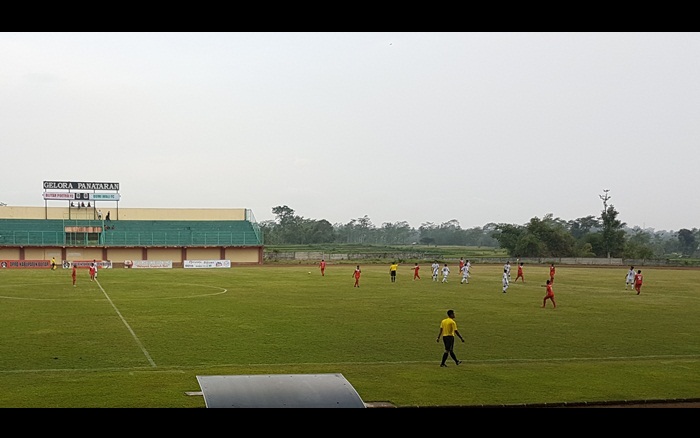 Pertandingan Liga 3 antara Blitar Poetra FC melawan Bumi Wali FC.

