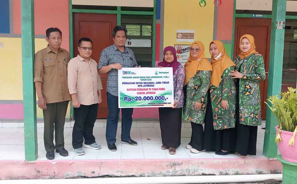 Peduli Pendidikan, Perhutani Jatirogo Berikan Bantuan Rp20 Juta untuk TK