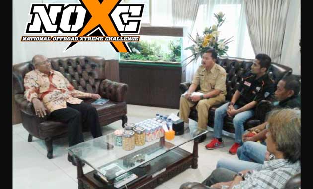 Bupati saat menerima Tim NOXC
