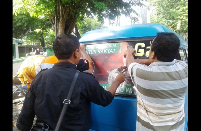 Dianggap Salahi Aturan, Bawaslu Pasuruan Copot Puluhan APK
