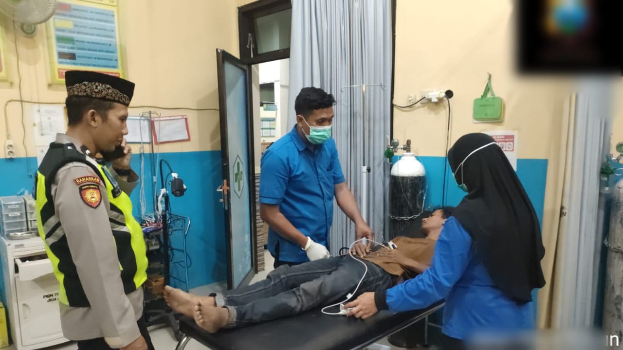 Korban saat mendapatkan perawatan di Puskesmas Torjun