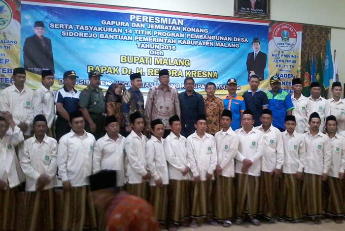 Bupati Malang Resmikan Gapura dan Jembatan Konang Desa Sidorejo