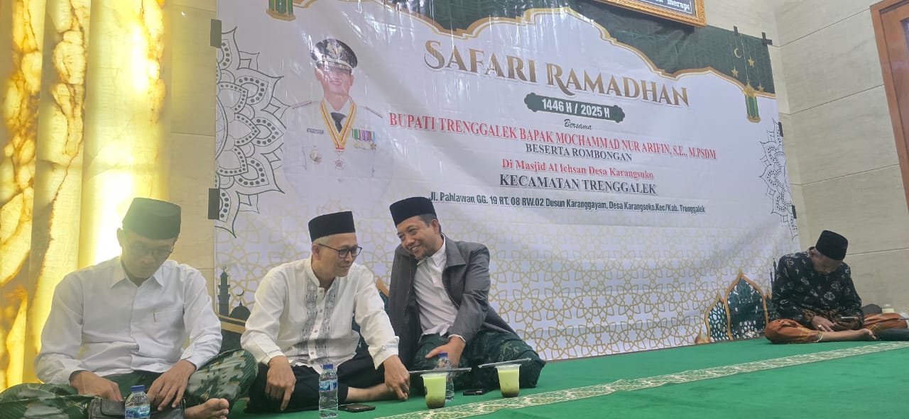 Subadianto (kanan) saat hadir di Safari Ramadhan 
