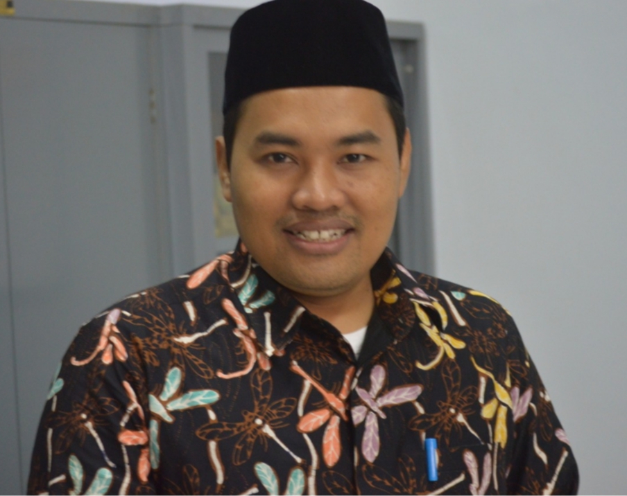 Mantan Komisioner KPU Gresik, Makmun.