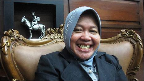 Walikota Surabaya, Tri Rismaharini. foto: bbc