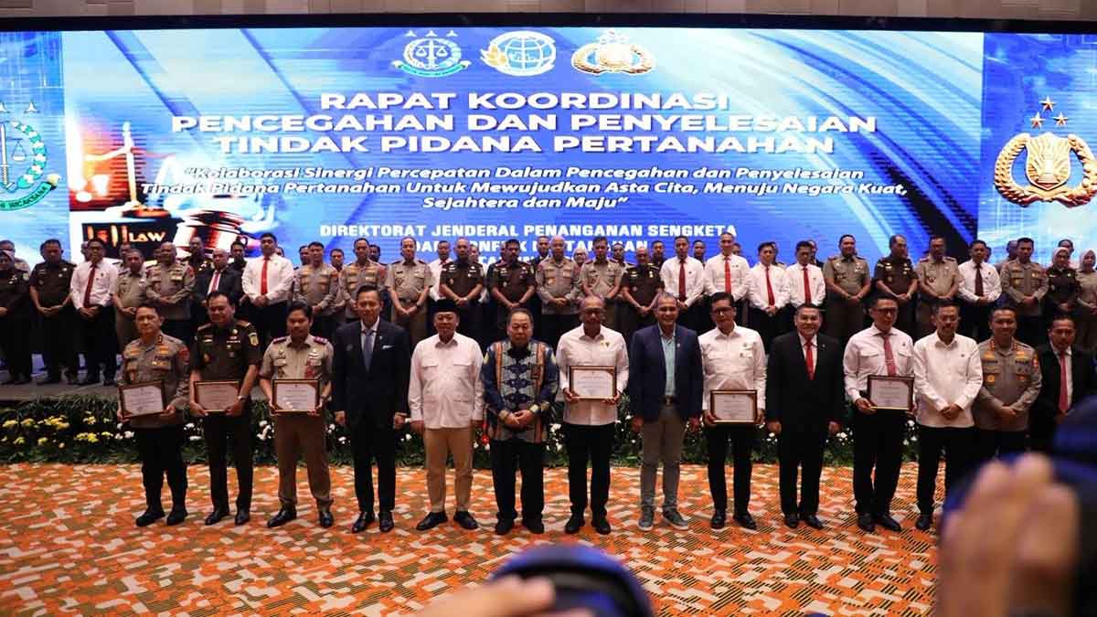Rapat koordinasi pencegahan dan penyelesaian tindak pidana pertanahan di Jakarta.