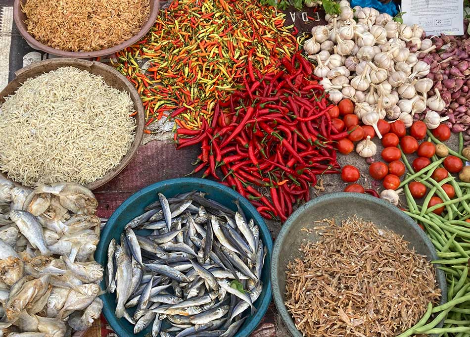 Harga Sembako Surabaya 27 April 2025, Cabai Turun hingga Rp9 Ribu