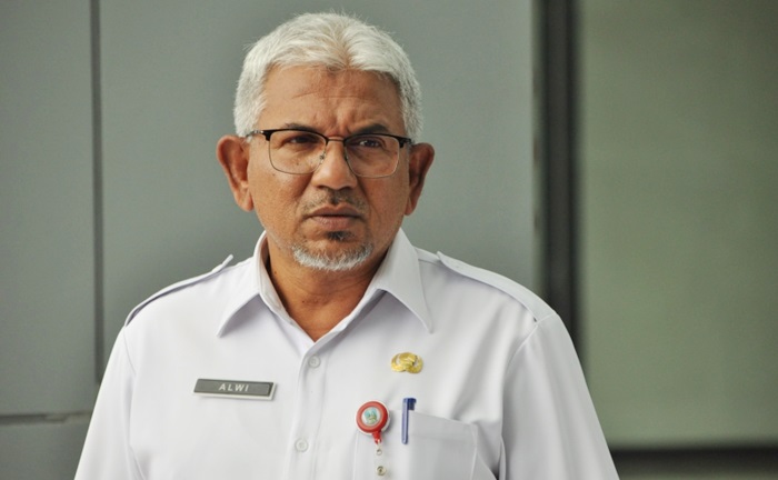 Plt Kepala Bakorwil Pamekasan, Dr H Alwi. foto: istimewa